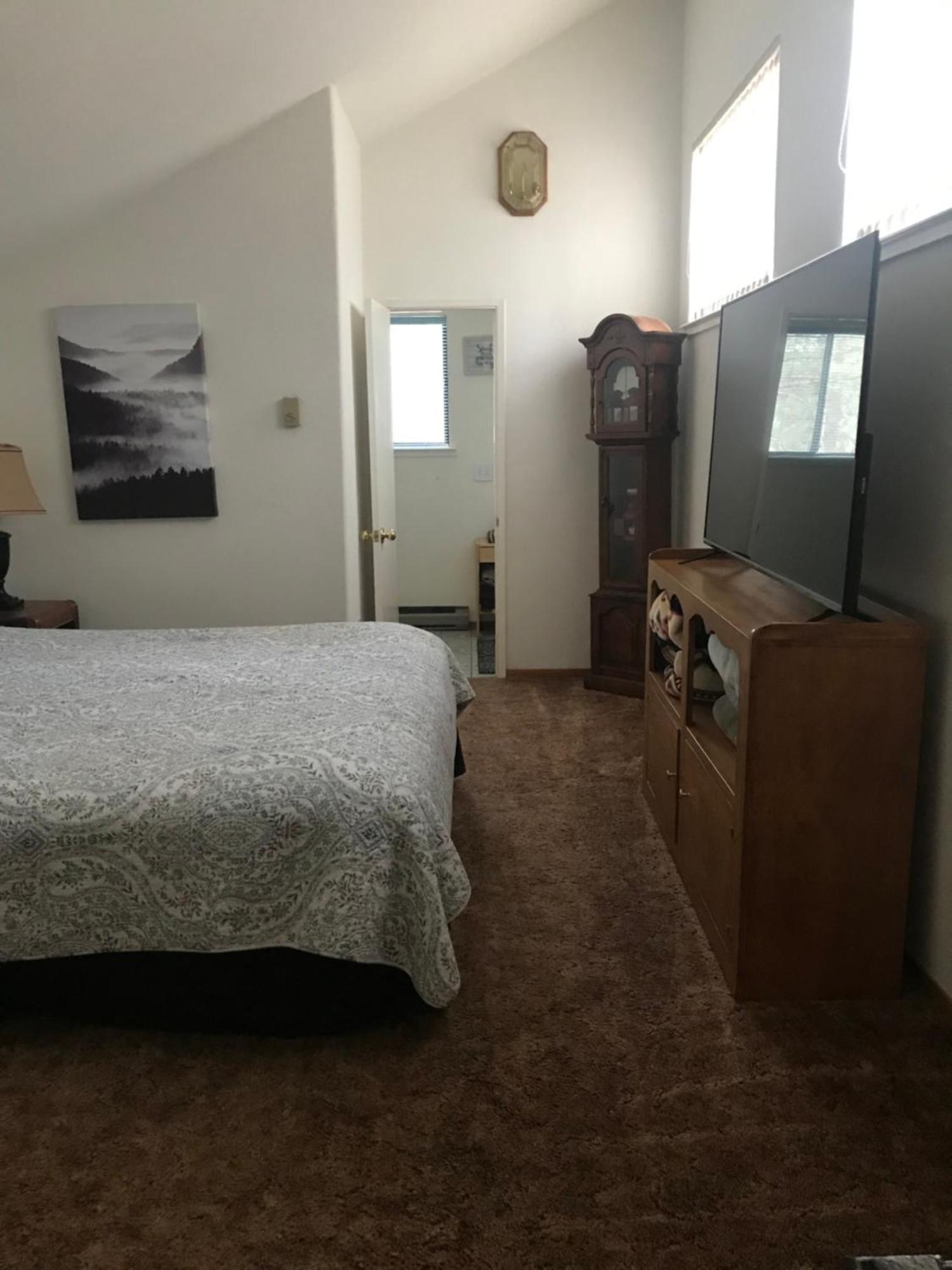 Cheerful 2-Bedroom Cottage Near Eagle Lake Сузанвилл Экстерьер фото